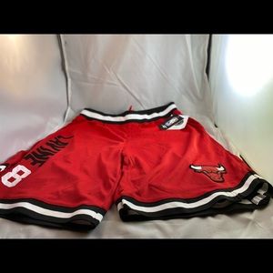 Chicago bulls shorts